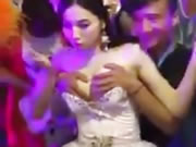 태국의 기쁨 공공 장소 우유를 잡아